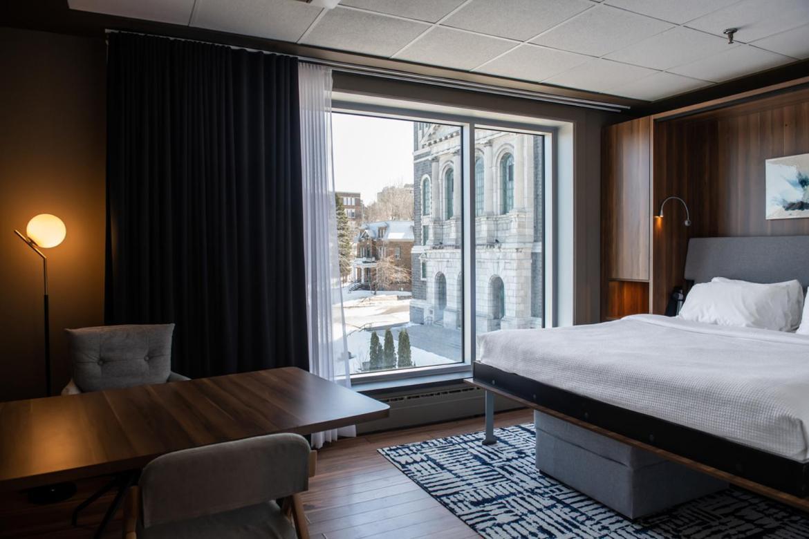 Hotel Chicoutimi, Affilie A Hyvi Екстериор снимка