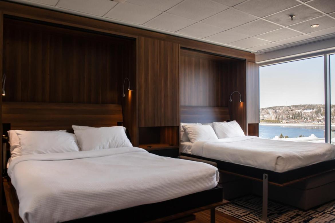 Hotel Chicoutimi, Affilie A Hyvi Екстериор снимка
